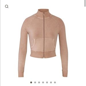 SKIMS outdoor cropped track jacket